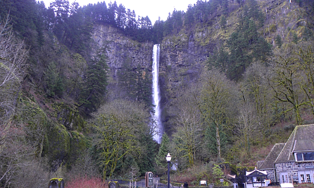 The Pacific Coast RegionThe Columbia River Gorge