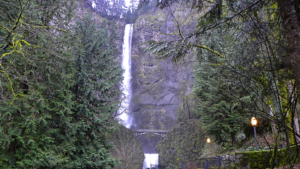 The Pacific Coast RegionThe Columbia River Gorge