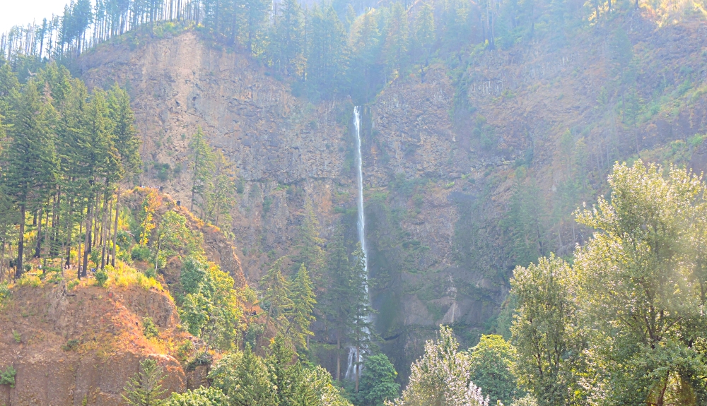 The Pacific Coast RegionThe Columbia River Gorge