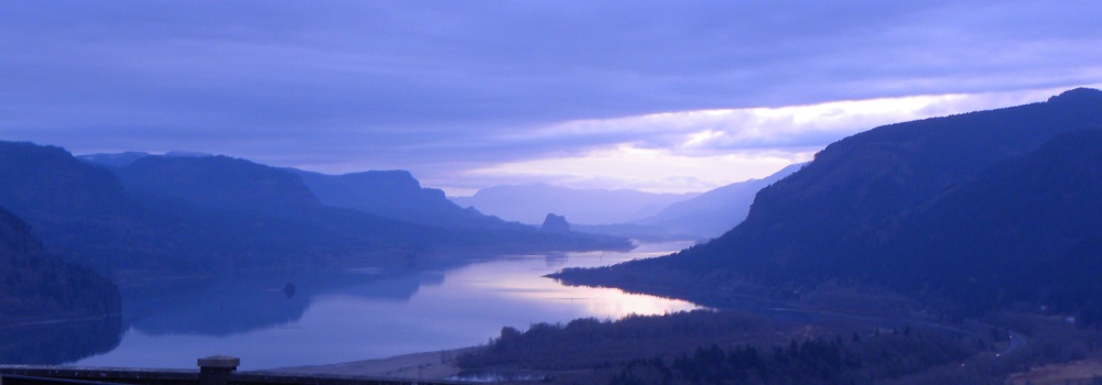 Morning SunglowColumbia River Gorge