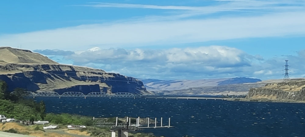 The Pacific Coast RegionThe Columbia River Gorge