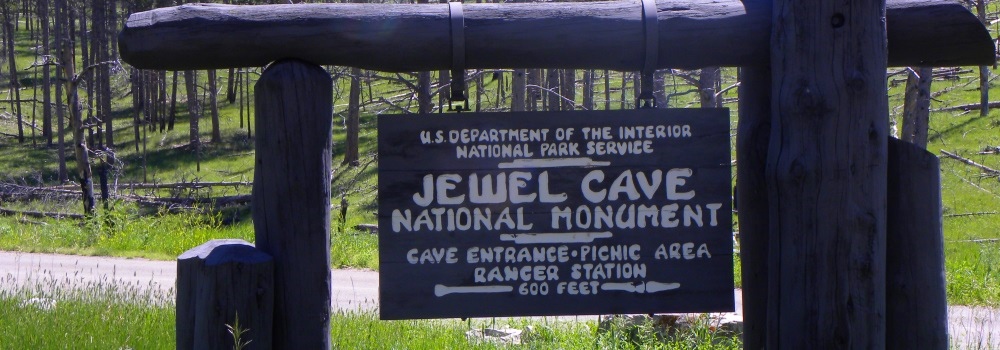Old Jewel CaveEntrance Sign