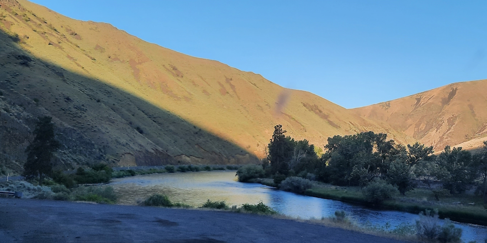 The Columbia River TributariesThe Yakima River