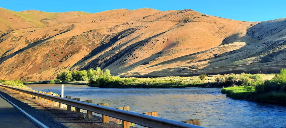 The Columbia River TributariesThe Yakima River