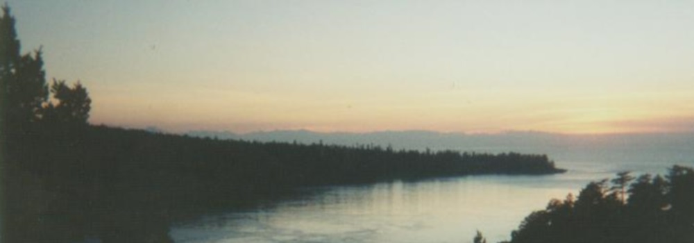 The Earth&prime;s SeashoresThe Deception Pass