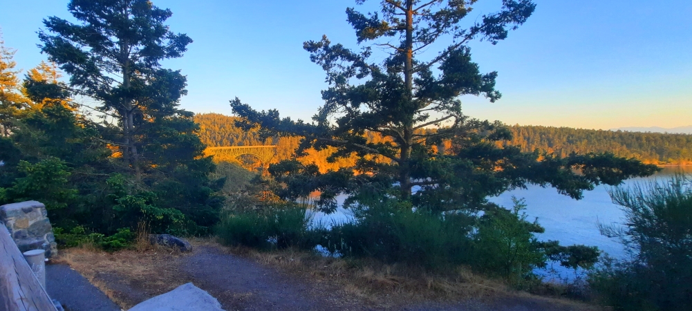 The Earth&prime;s SeashoresThe Deception Pass