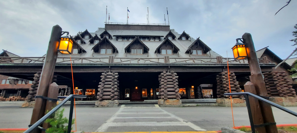 The Grand LodgesThe Old Faithful Inn