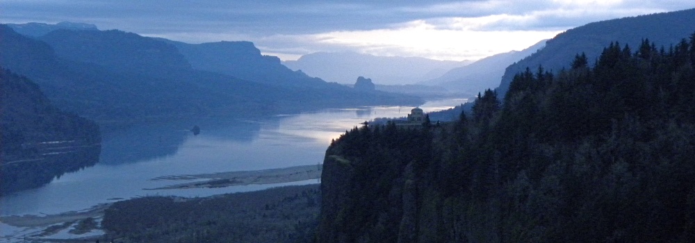 Morning SunglowColumbia River Gorge